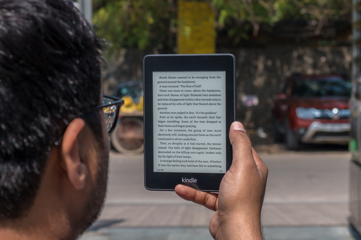 Kindle Paperwhite vs Kindle Oasis: Which one should you buy? - Reviewed