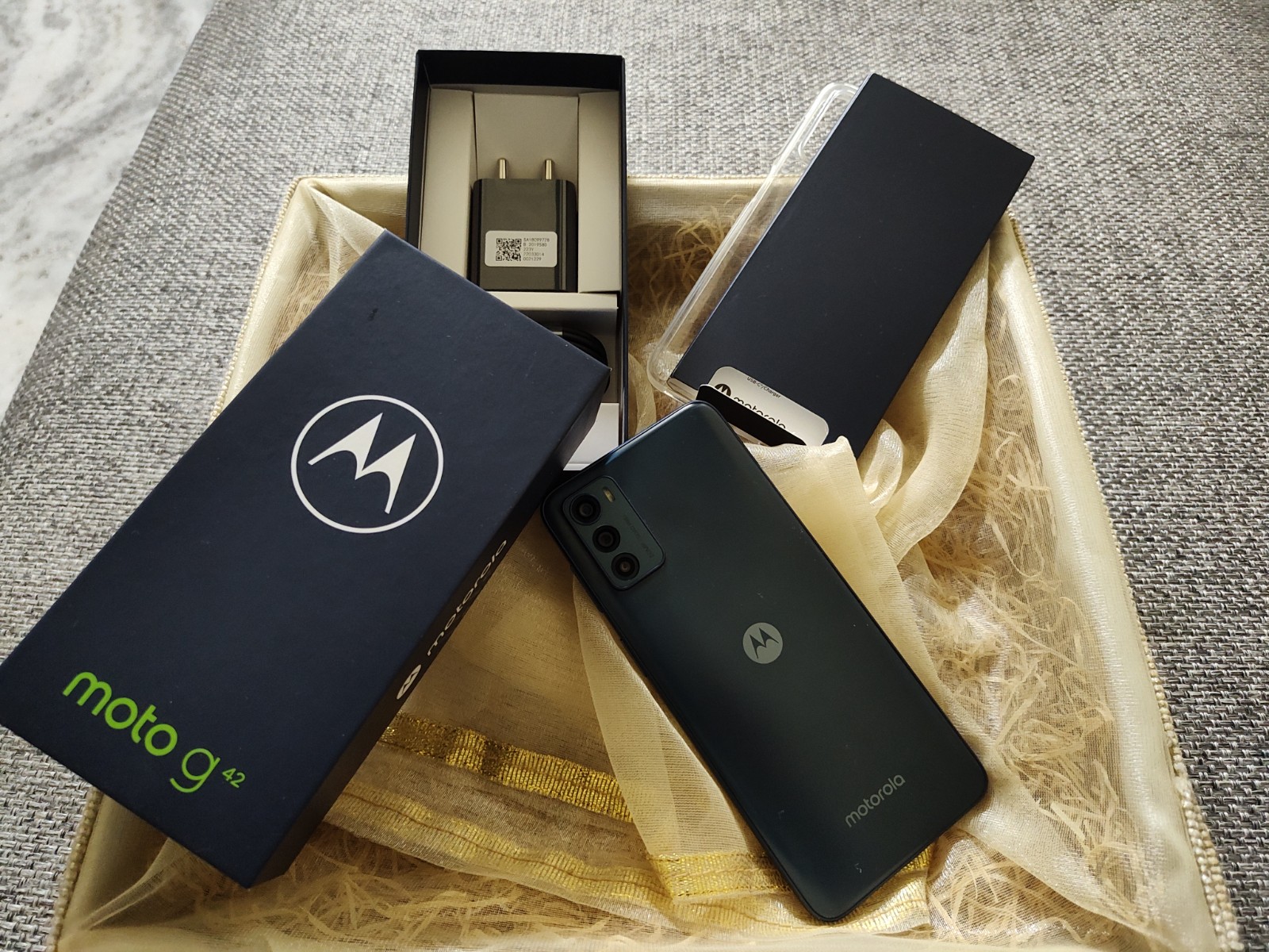 Moto G42 Review With Pros, Cons And FAQ - Smartprix