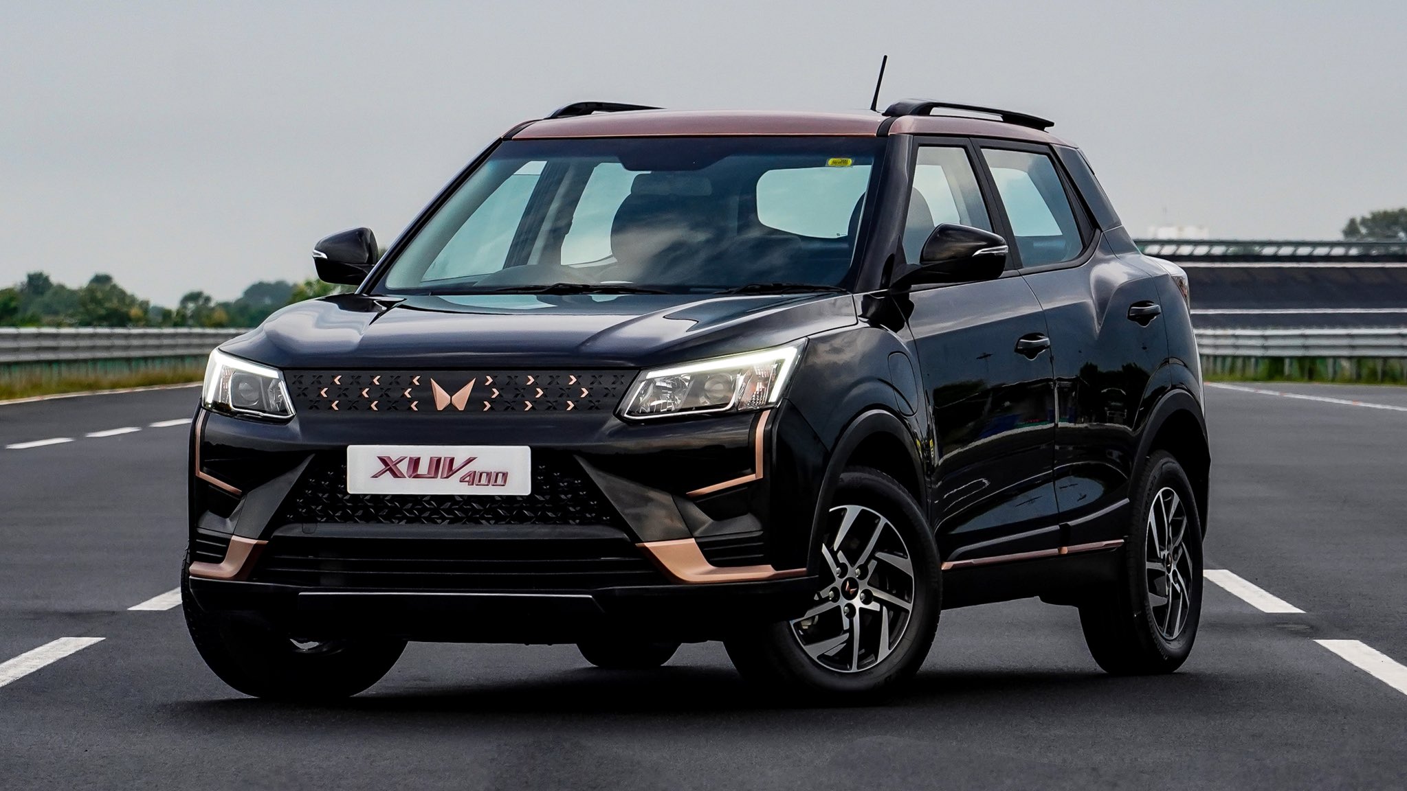 Mahindra XUV400 EV to come in 3 variants in India: Test Drive begins in December 2022